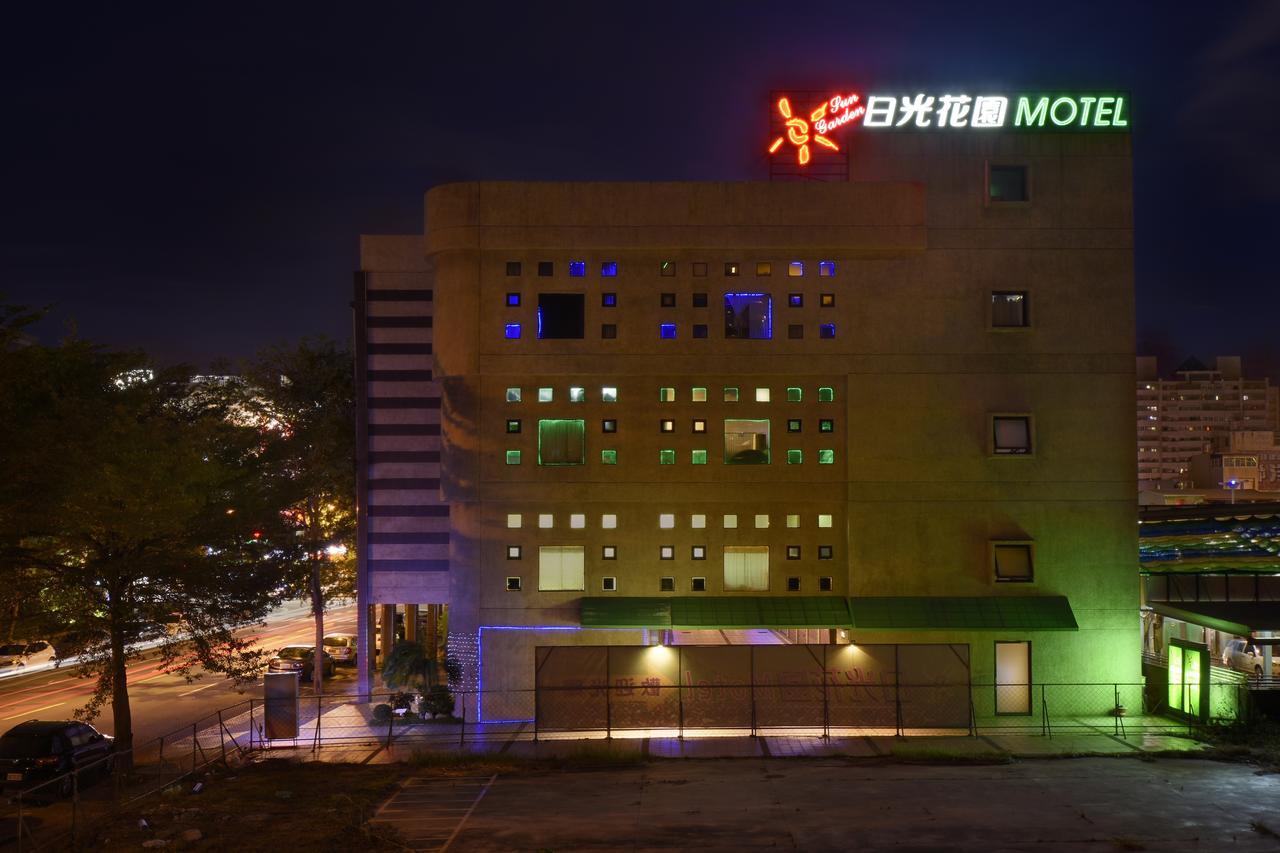 Sun Garden Motel Kaohsiung Luaran gambar