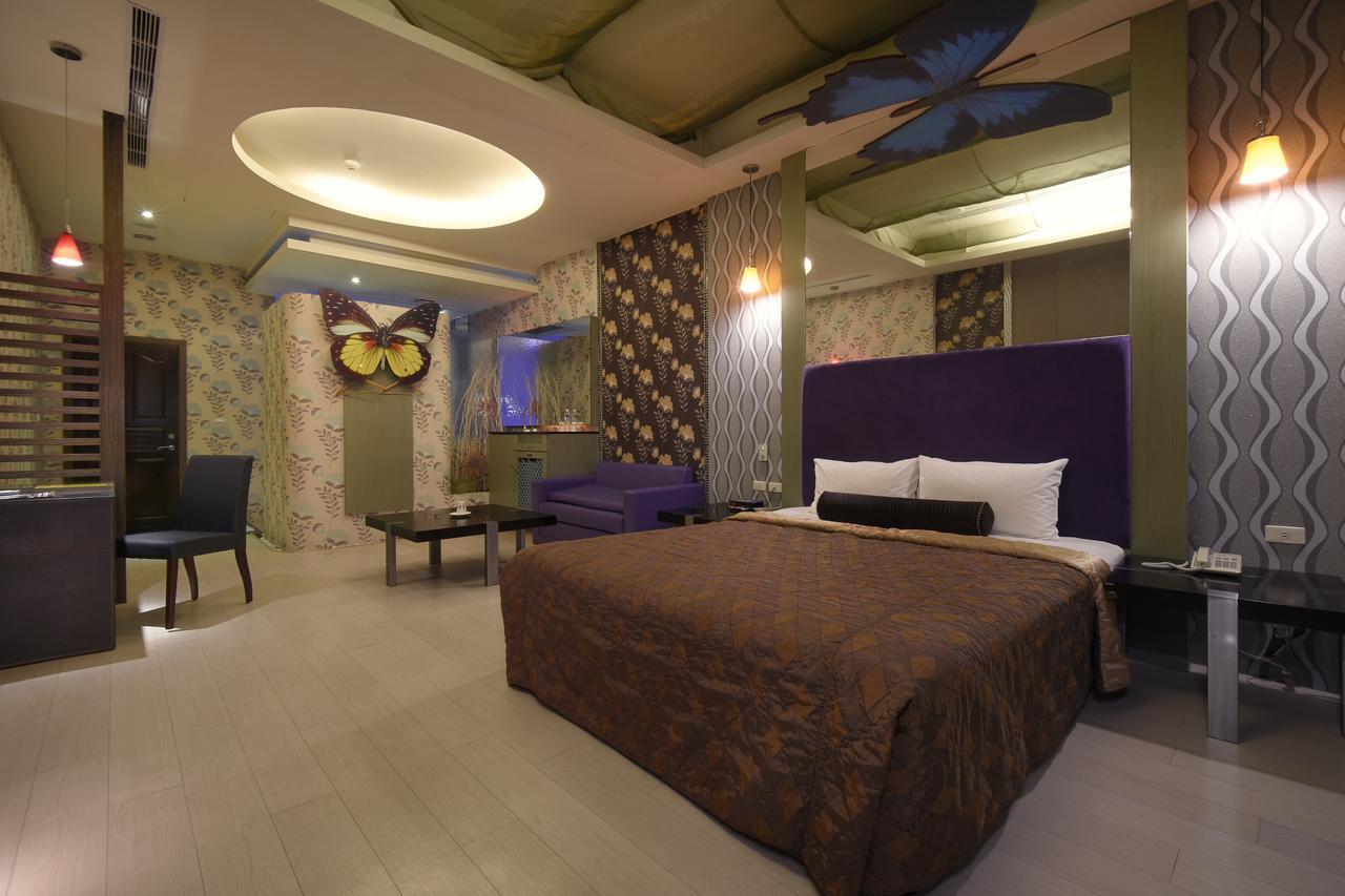 Sun Garden Motel Kaohsiung Luaran gambar