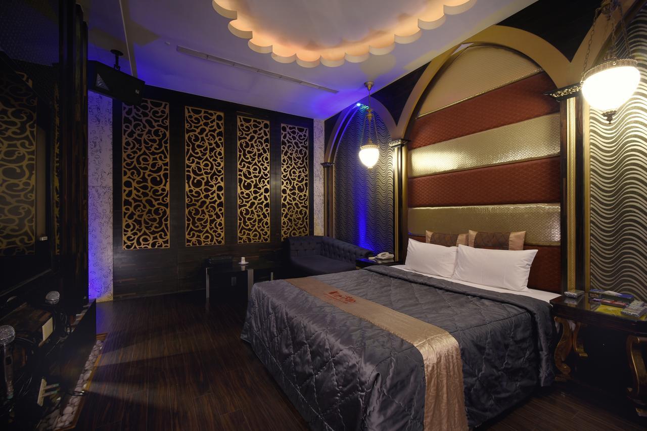 Sun Garden Motel Kaohsiung Luaran gambar
