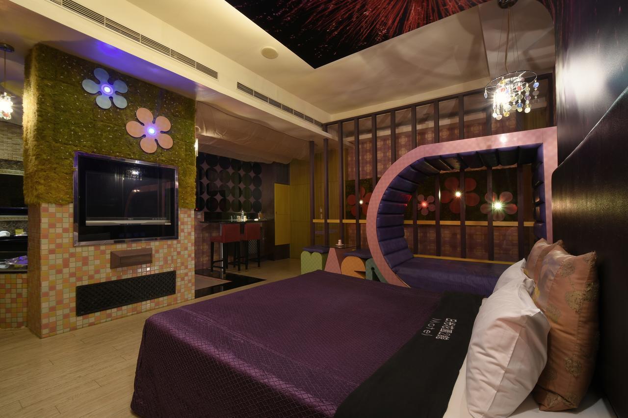 Sun Garden Motel Kaohsiung Luaran gambar