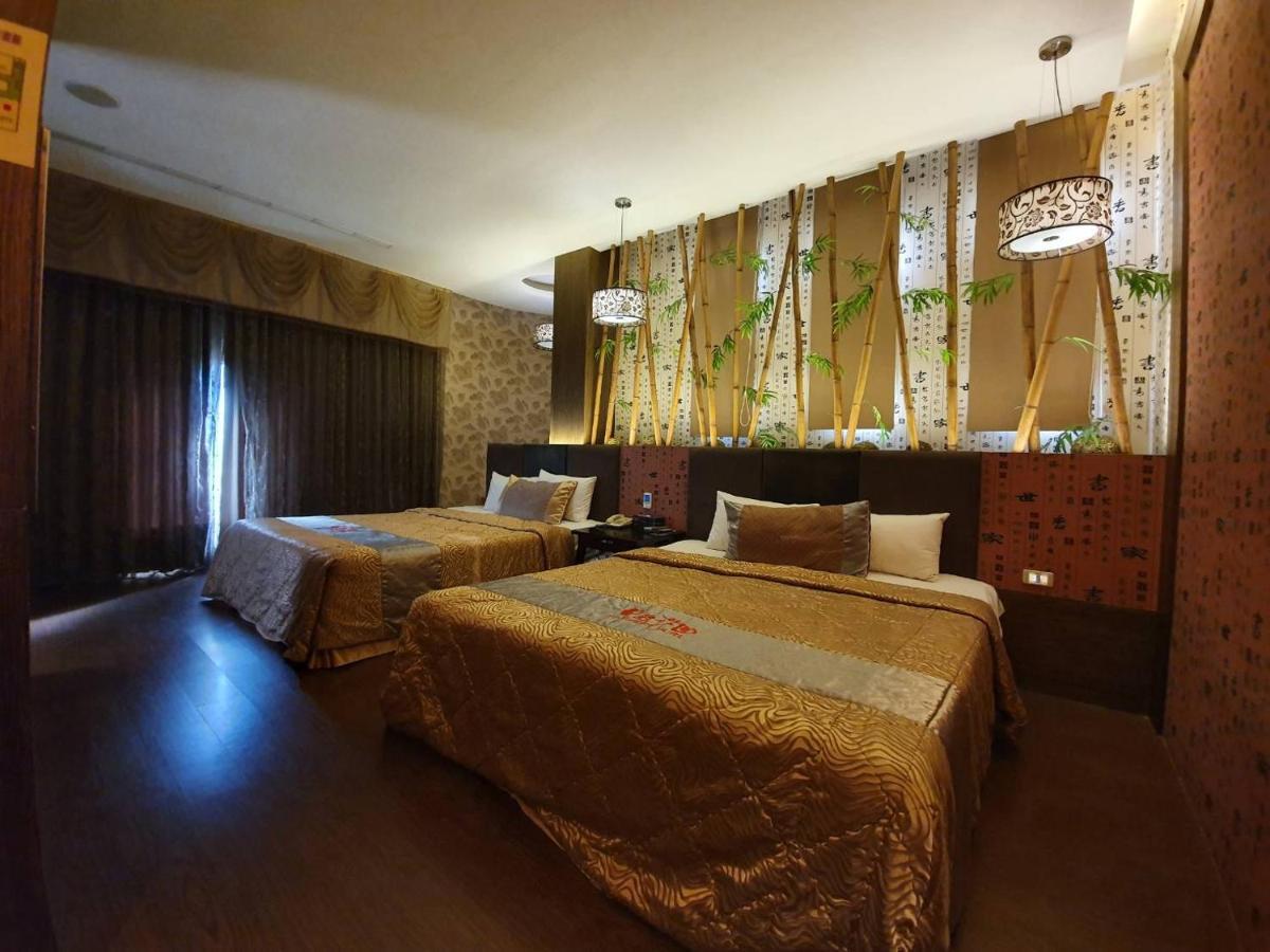 Sun Garden Motel Kaohsiung Luaran gambar